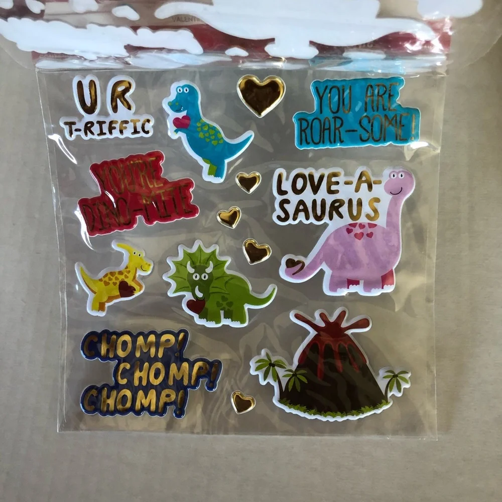 🌵3/$15 Dinosaur Valentine’s crafts card and stickers (see description)